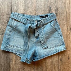 BlankNYC size 26 high waisted Jean shorts with tie